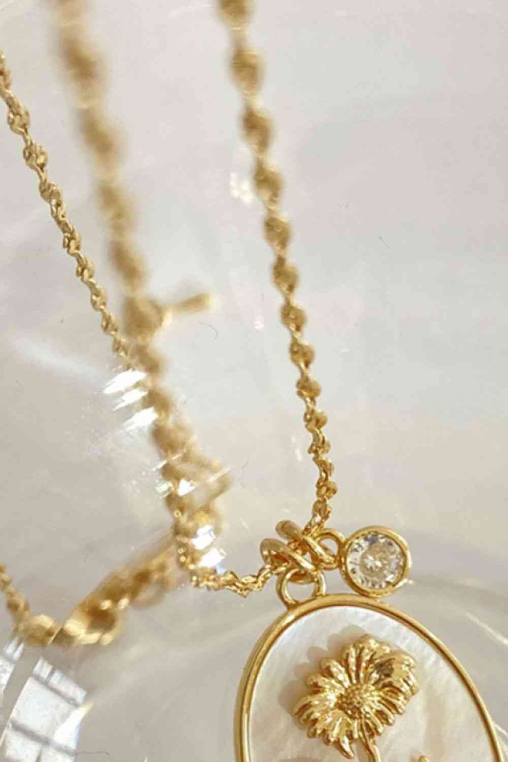 Flower Shell Pendant Copper Necklace - WAZKA